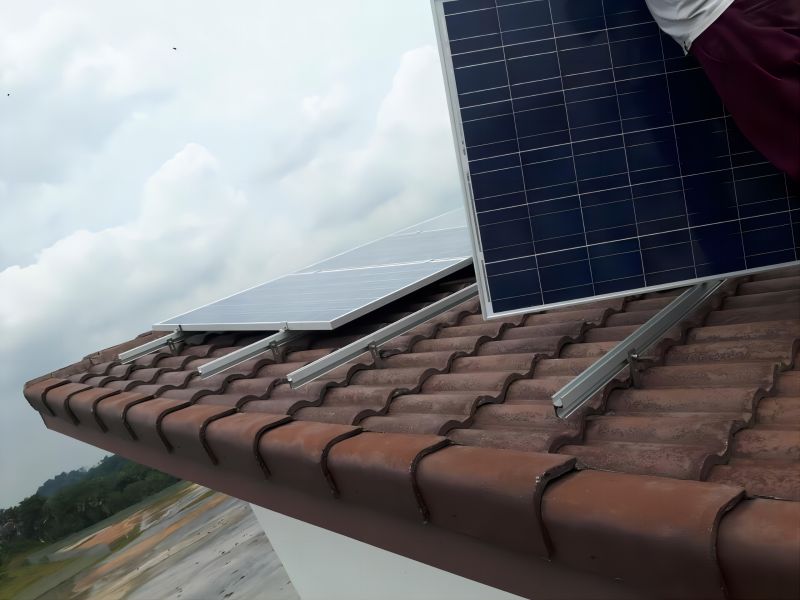 Système d'installation solaire de toit 25kw-Tile